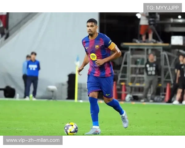 巴萨更衣室震荡！阿劳霍红牌被队友指责“害惨球队”